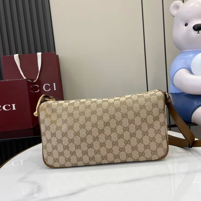 Сумка Gucci с монограммой и ремешком