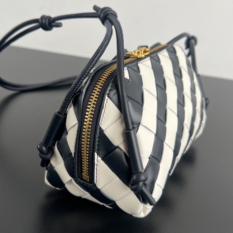 Плетеная сумка Bottega Veneta Intrecciato