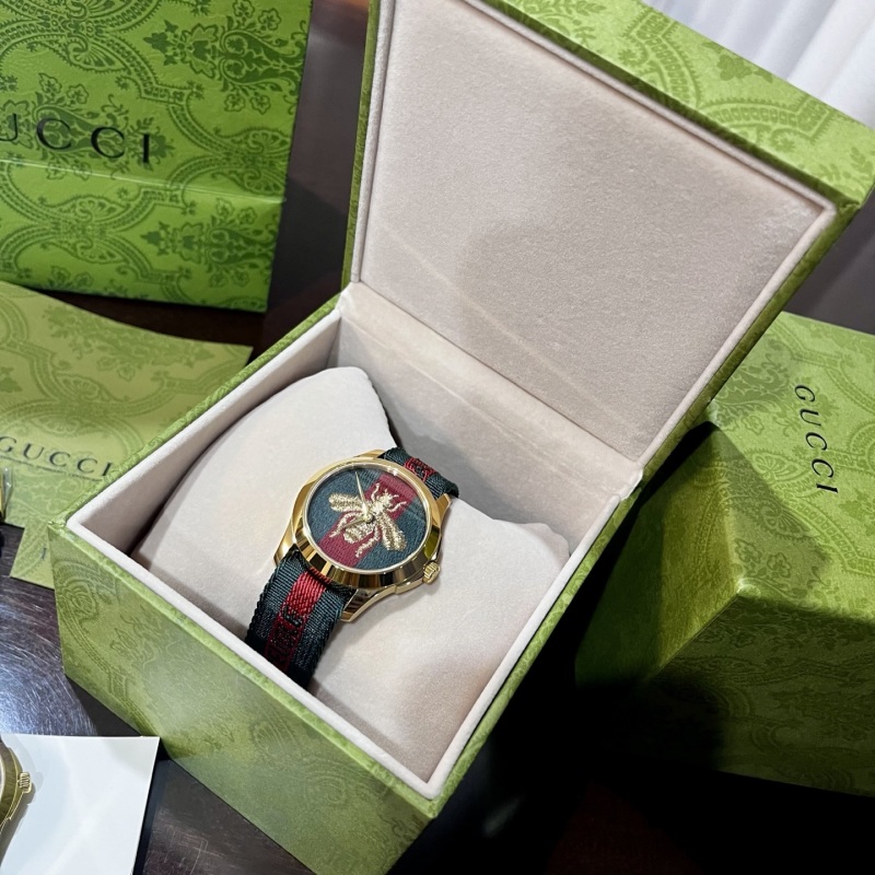 Часы Gucci