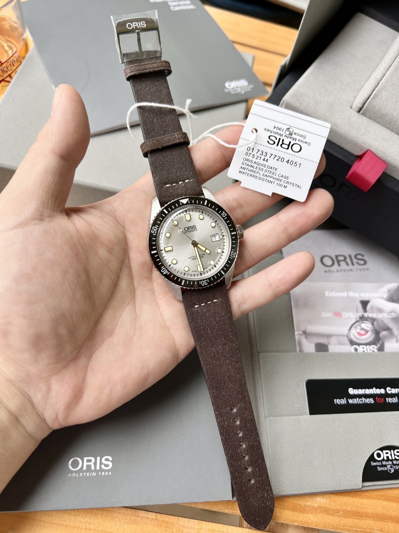 Часы Oris