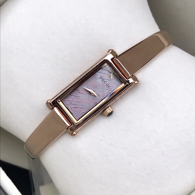 Часы Gucci