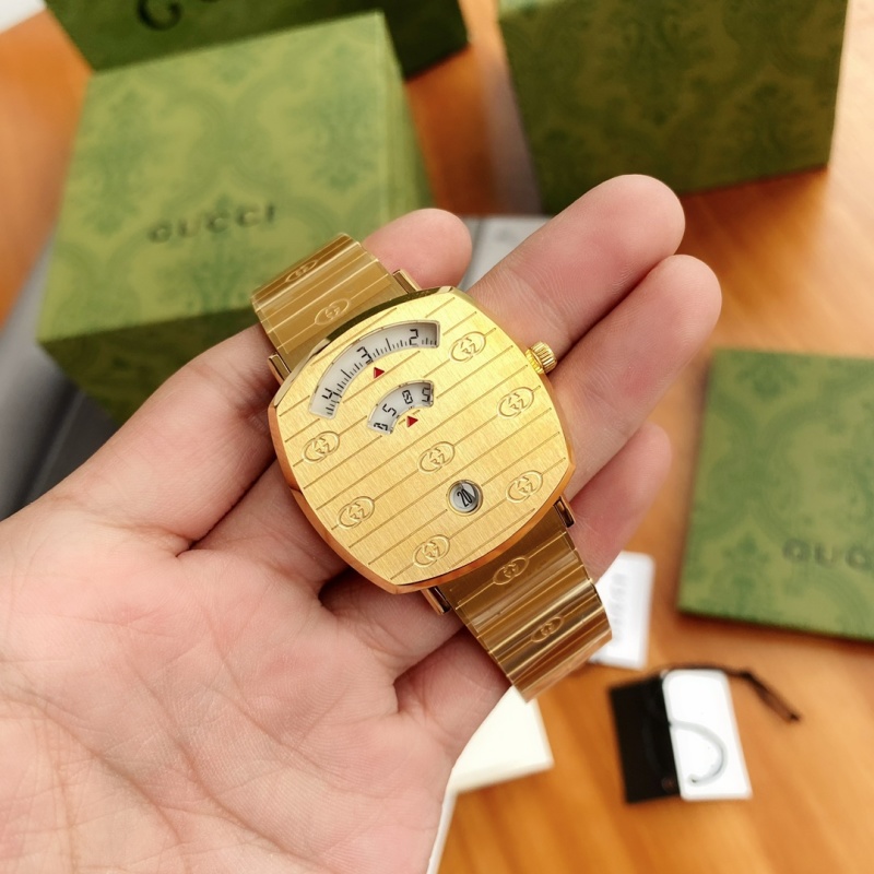 Часы Gucci