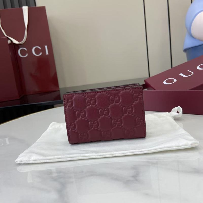 Кожаное портмоне Gucci с логотипом