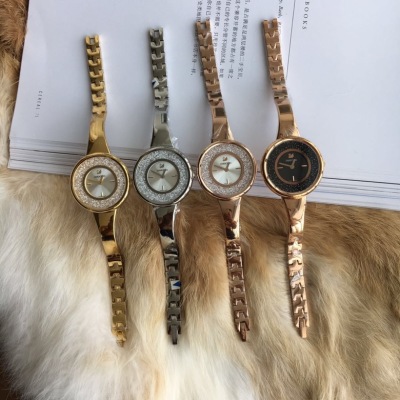 Часы Swarovski