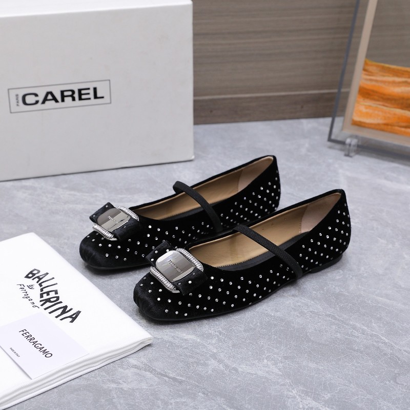 Женские балетки с пряжкой и стразами Ferragamo