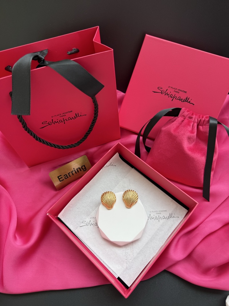 Серьги в форме раковины Schiaparelli