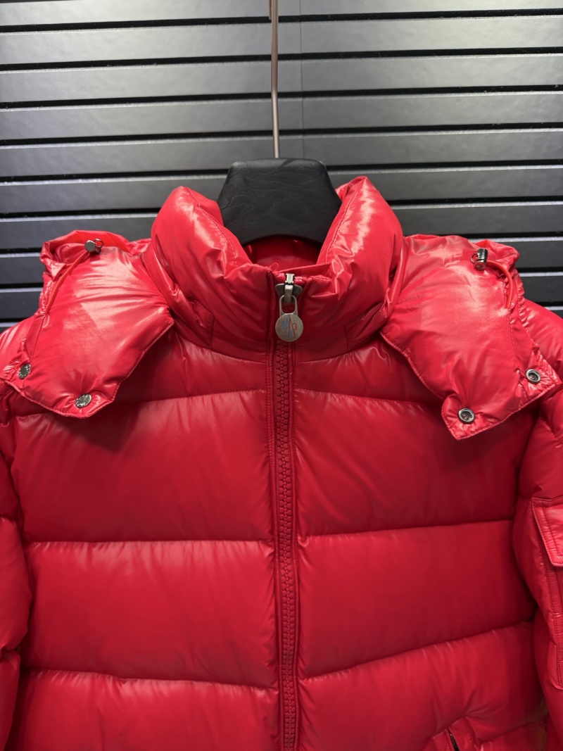 Пуховик Moncler