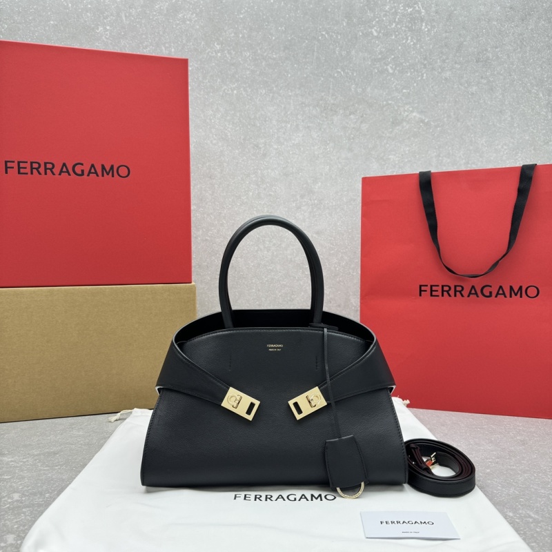 Женская сумка HUG Black Gold от Salvatore Ferragamo