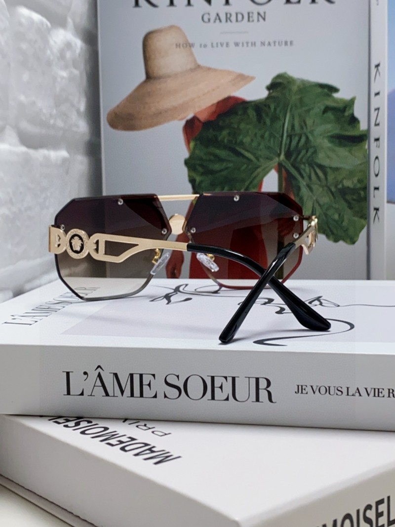 Солнцезащитные очки Versace P100