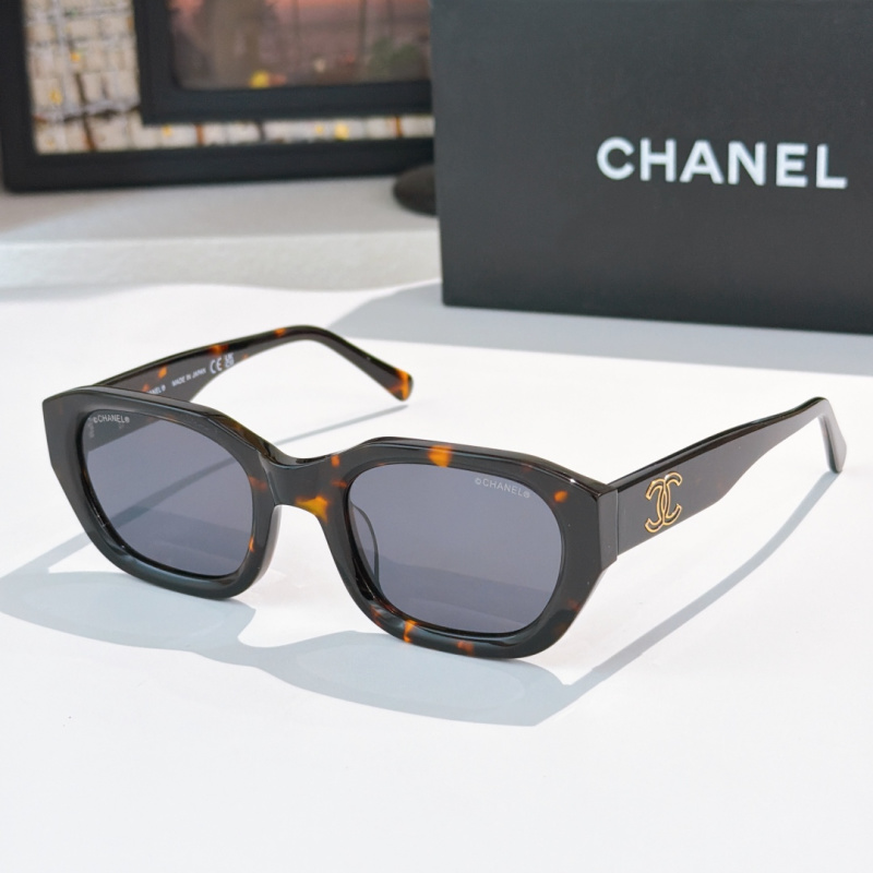 Солнечные очки Chanel, модель CH4028, тигровый глаз