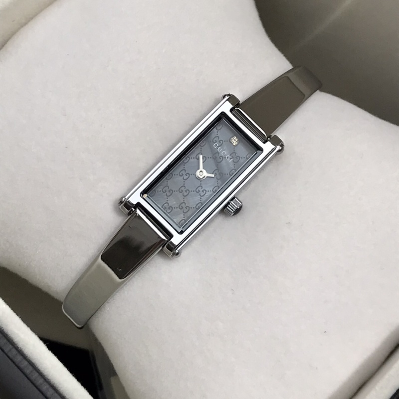 Часы Gucci