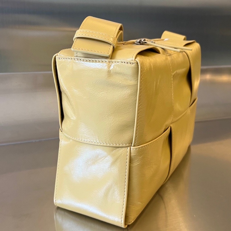 Мужская плетеная сумка Bottega Veneta