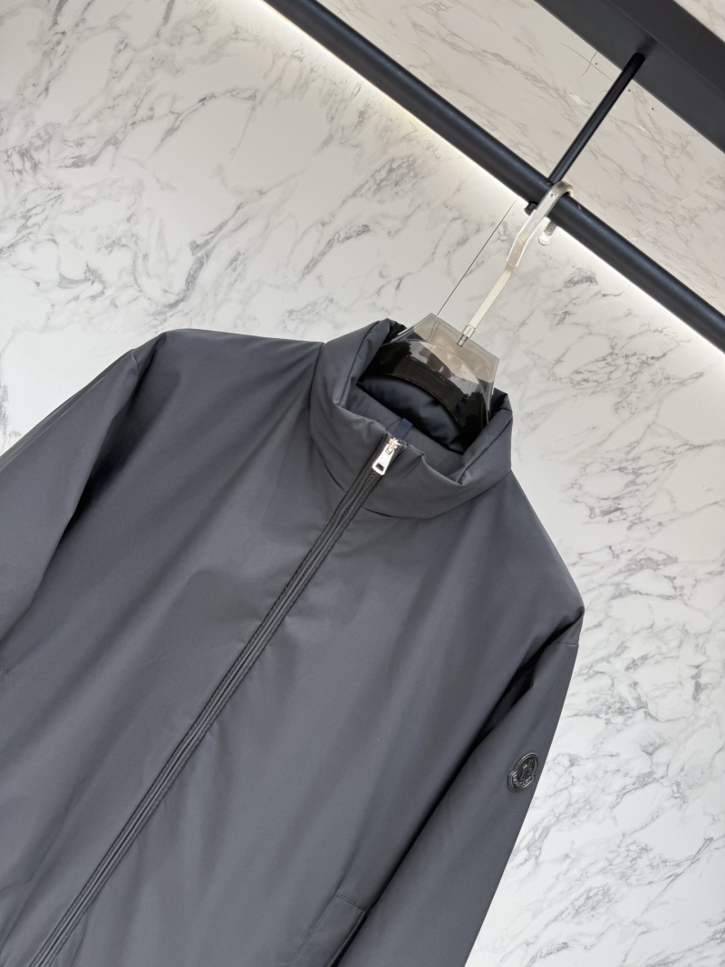 Пуховик Moncler