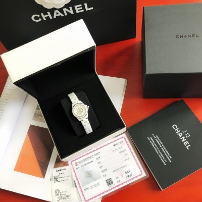 Часы Chanel