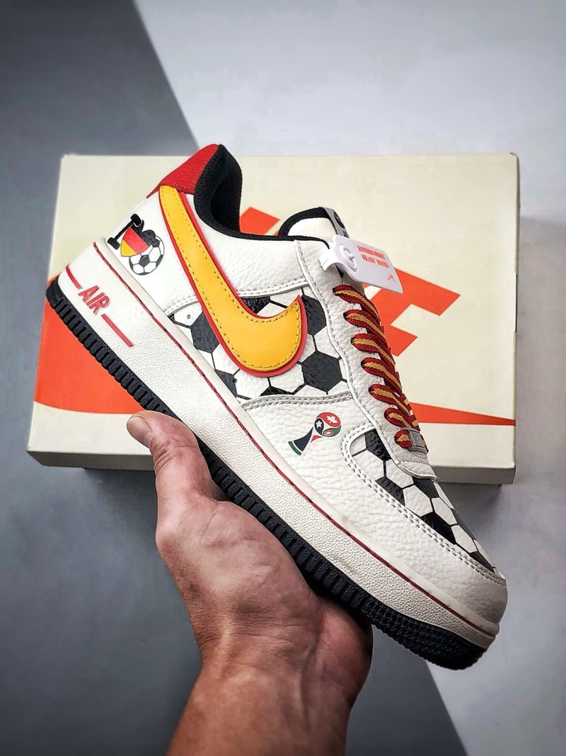 Кроссовки Nike