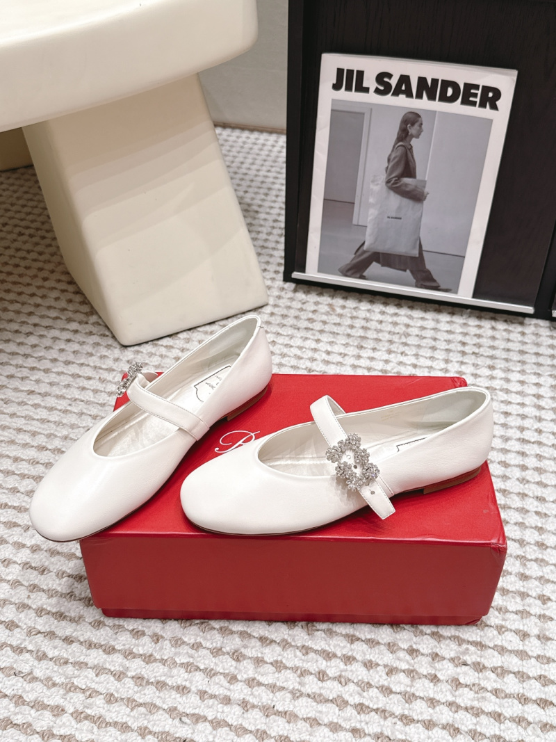 Белые балетки Roger Vivier с пряжкой