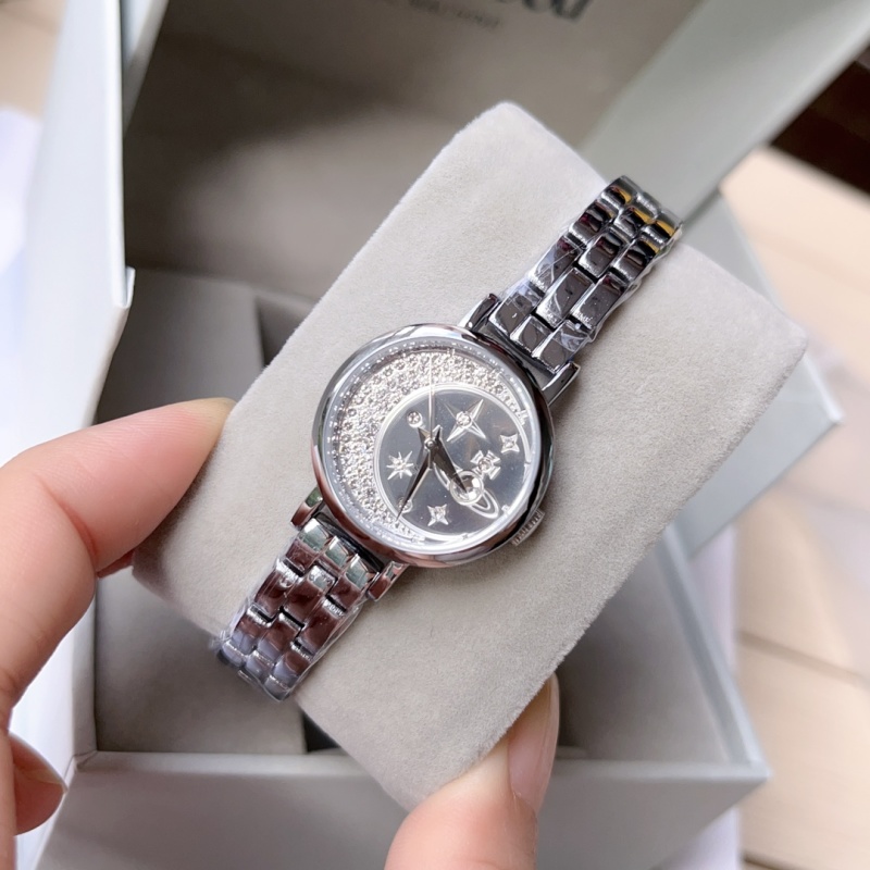 Часы Vivienne Westwood