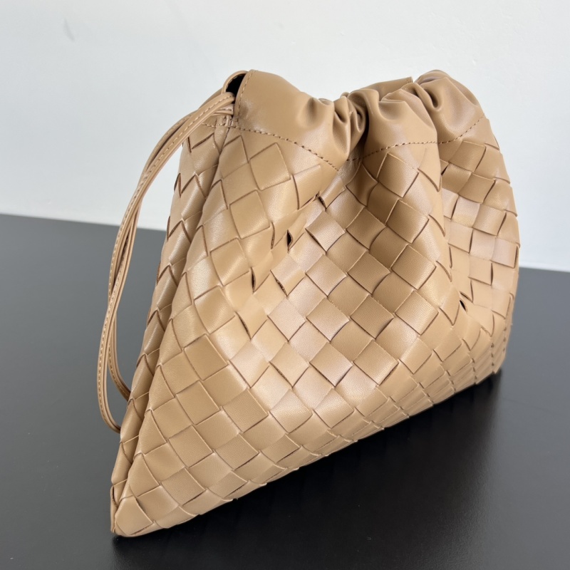 Сумка Bottega Veneta с плетением Intrecciato
