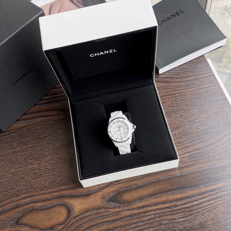 Часы Chanel