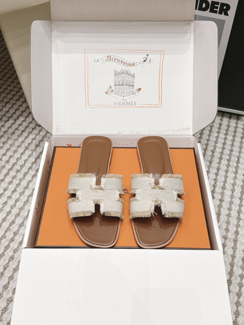 Шлёпанцы Hermès