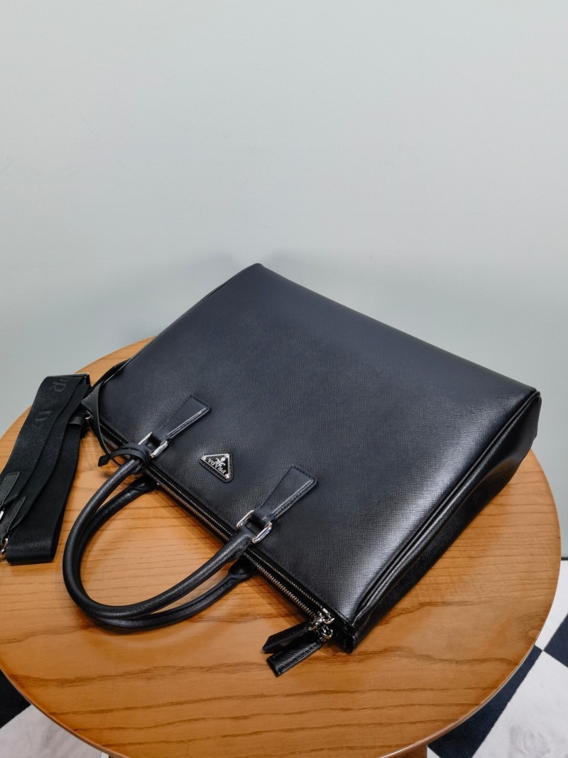 Мужская деловая сумка-портфель Prada из кожи саффиано