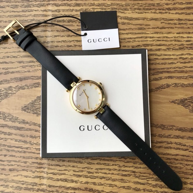 Часы Gucci