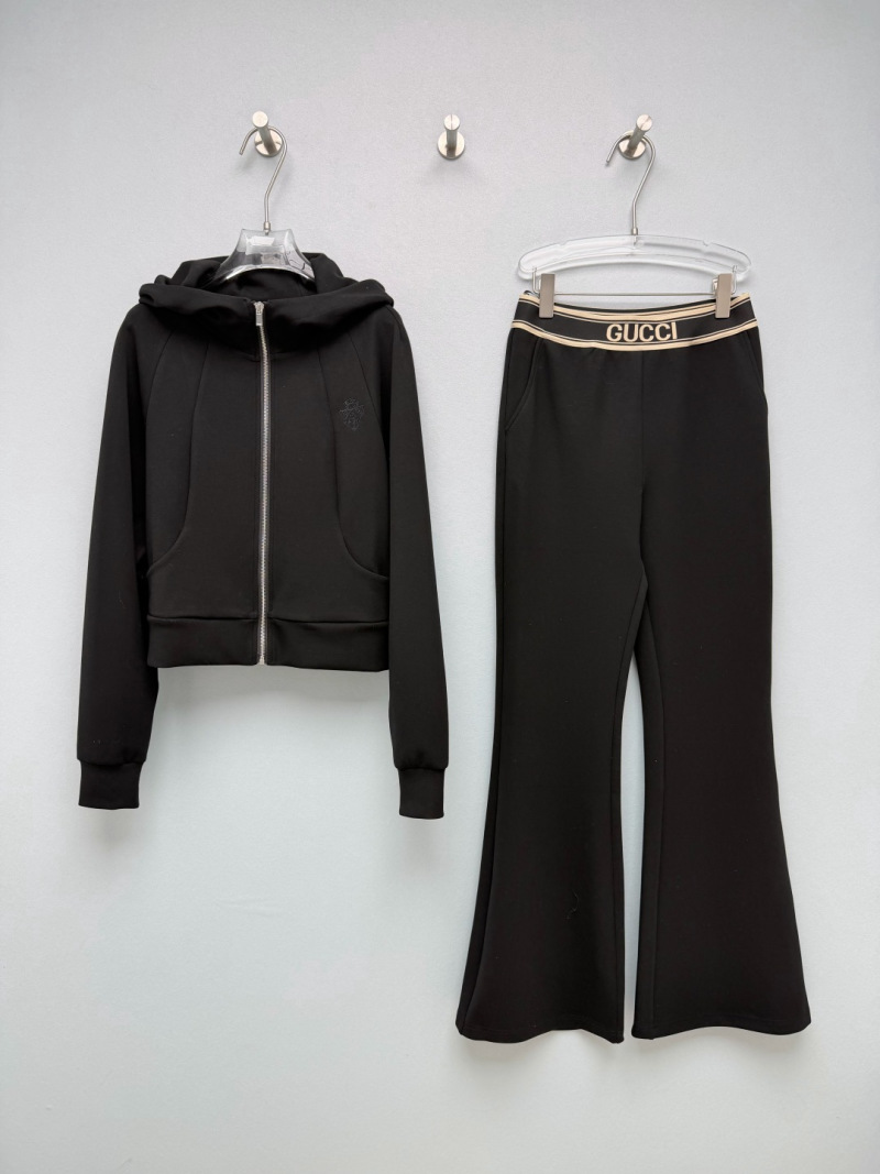 Костюм Gucci
