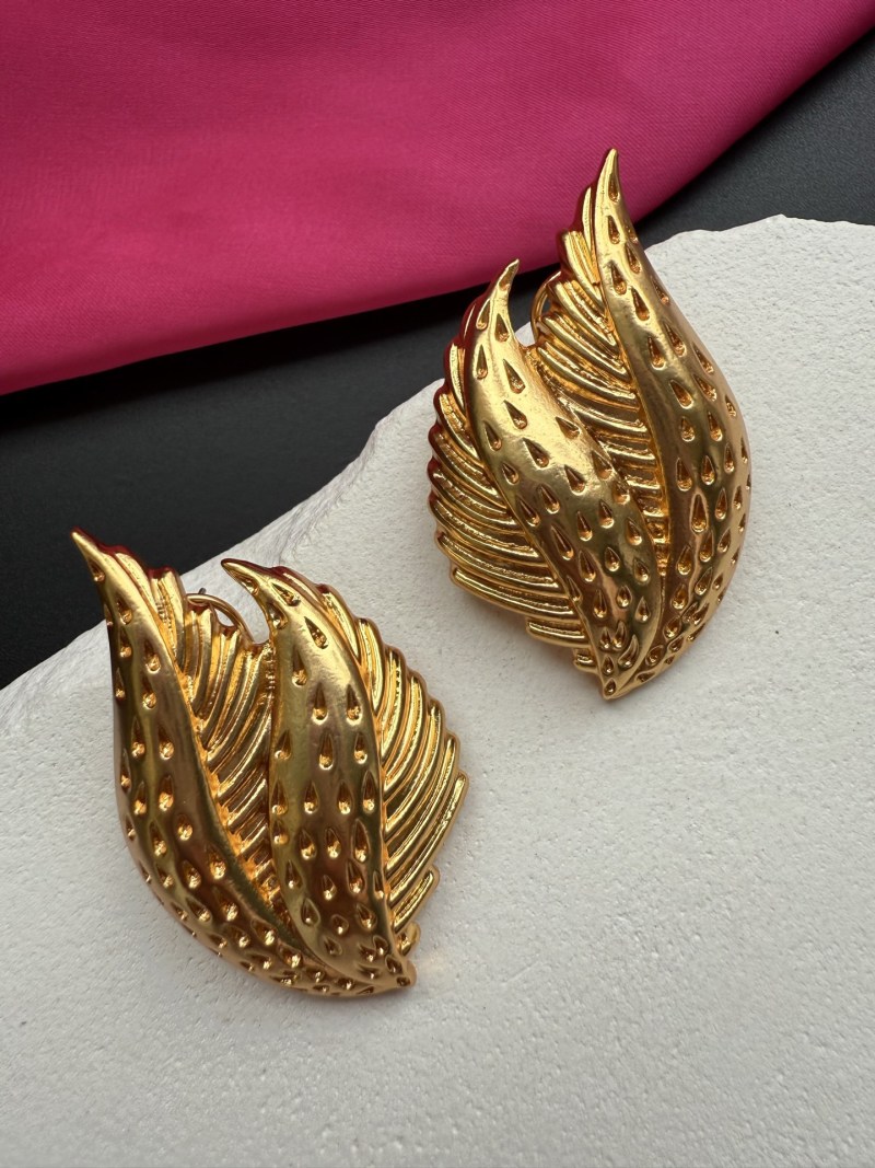 Серьги в форме пламени Schiaparelli