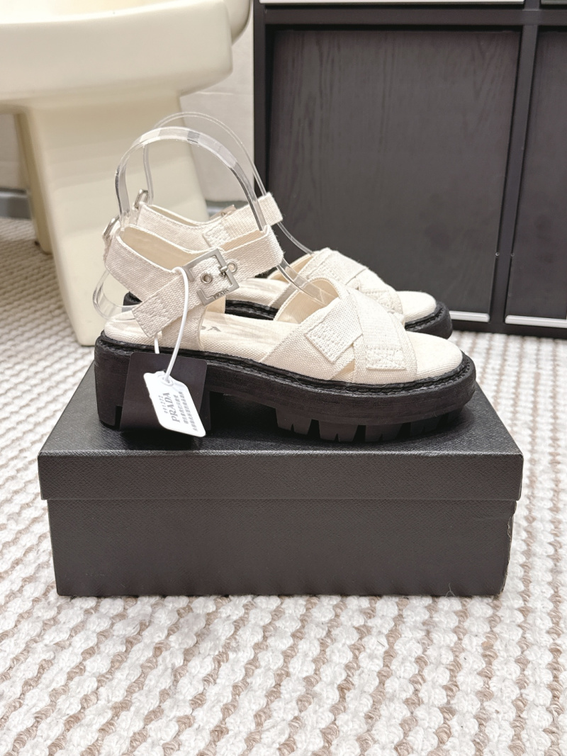 Женские босоножки на платформе с прозрачными ремешками Prada