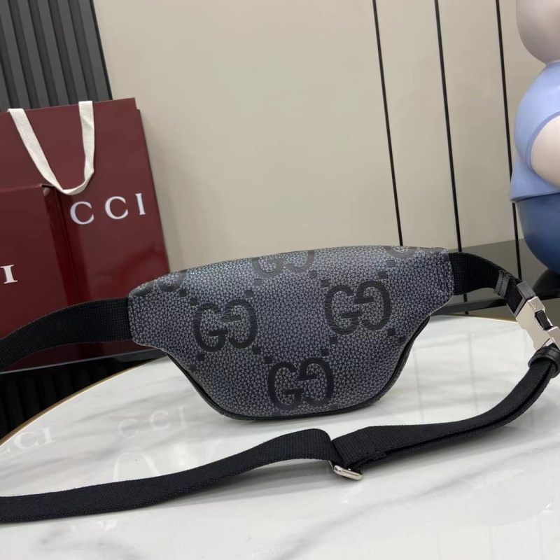 Поясная сумка Gucci с монограммой