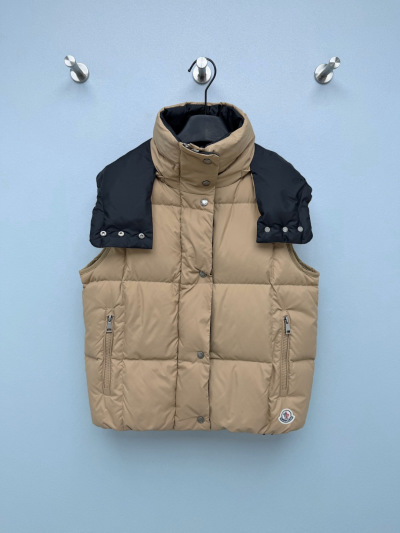 Жилет Moncler