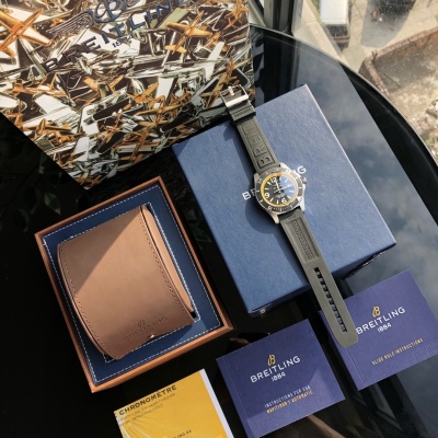 Часы Breitling