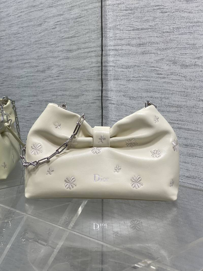 Сумка Dior с бантом и цепочкой
