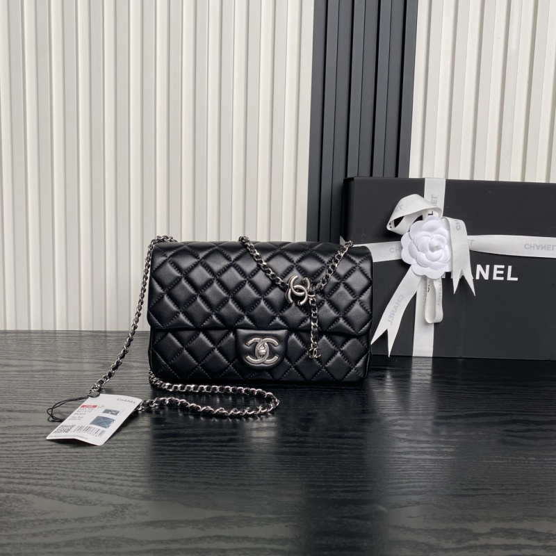 Черная сумка Chanel