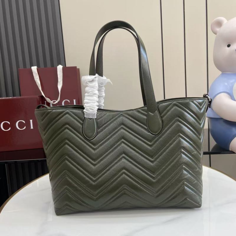 Сумка-тоут Gucci с кисточкой GG