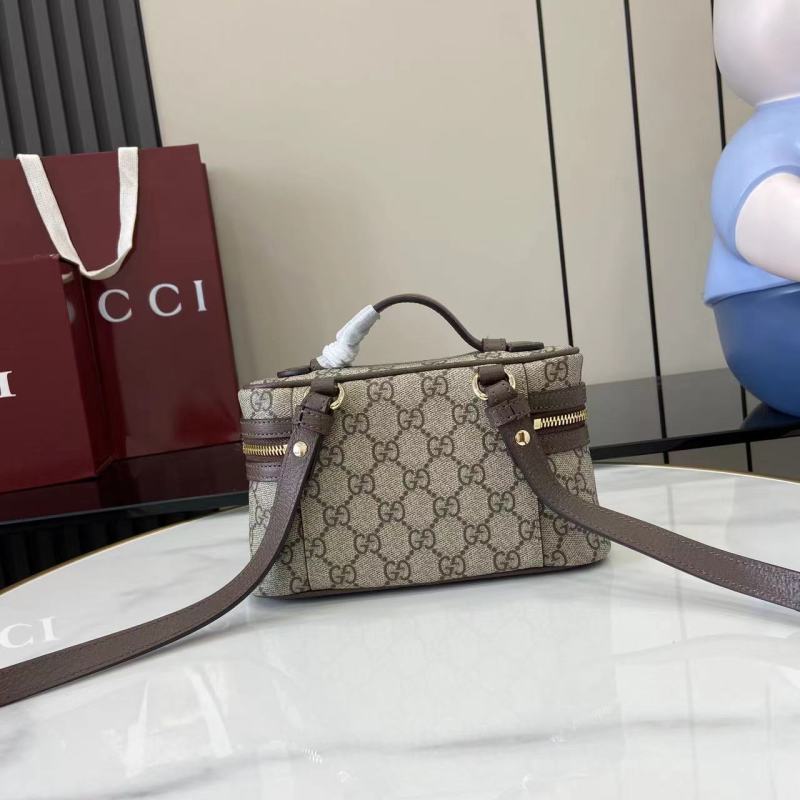 Портмоне Gucci с ремешком