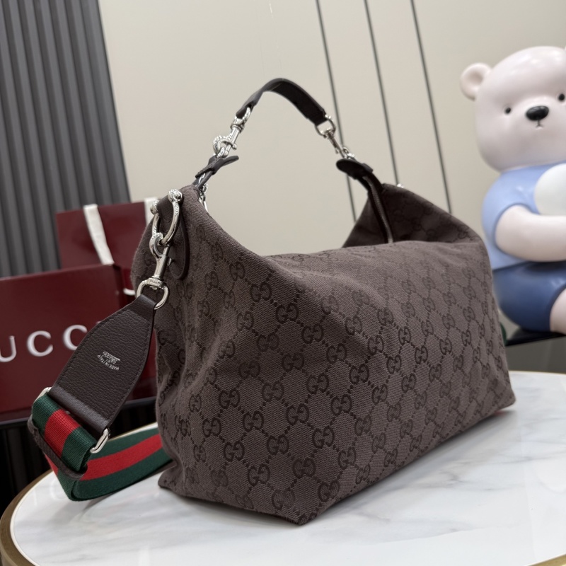 Сумка Gucci с монограммой и ремешком