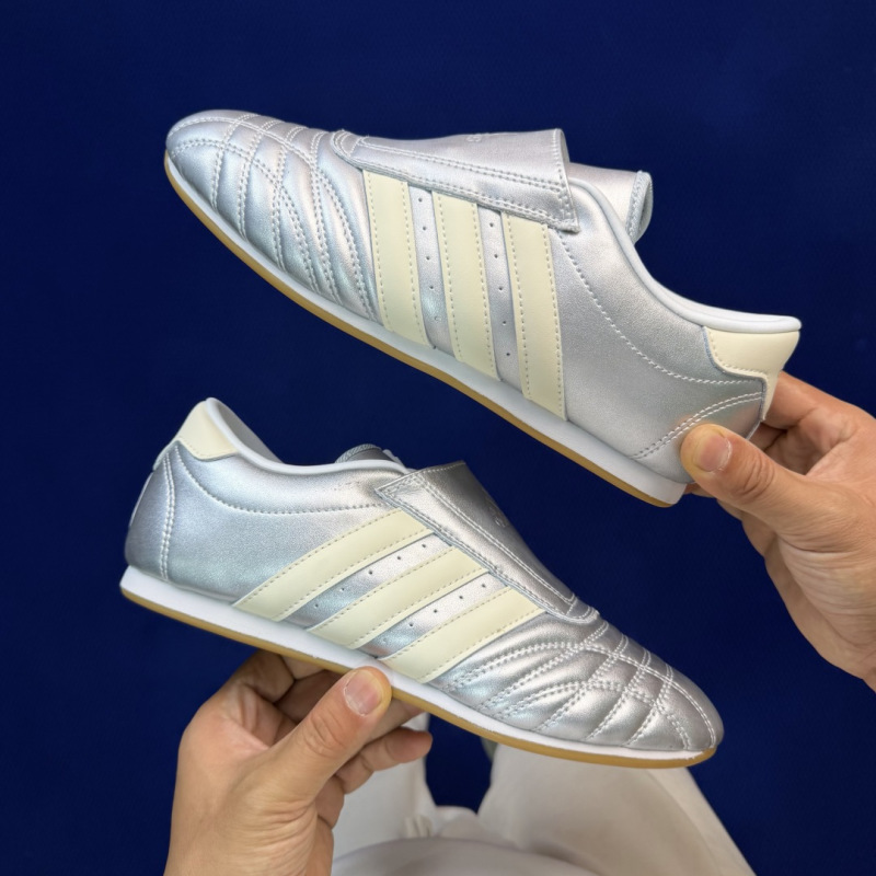 Кроссовки Adidas Originals