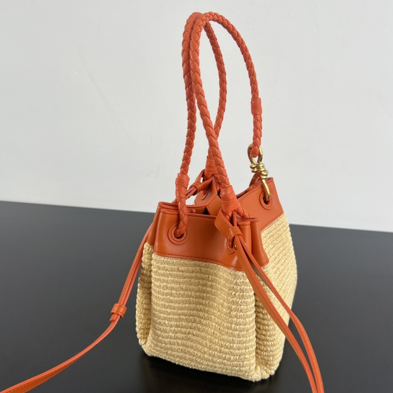 Сумка Bottega Veneta плетеная с оранжевой кожей