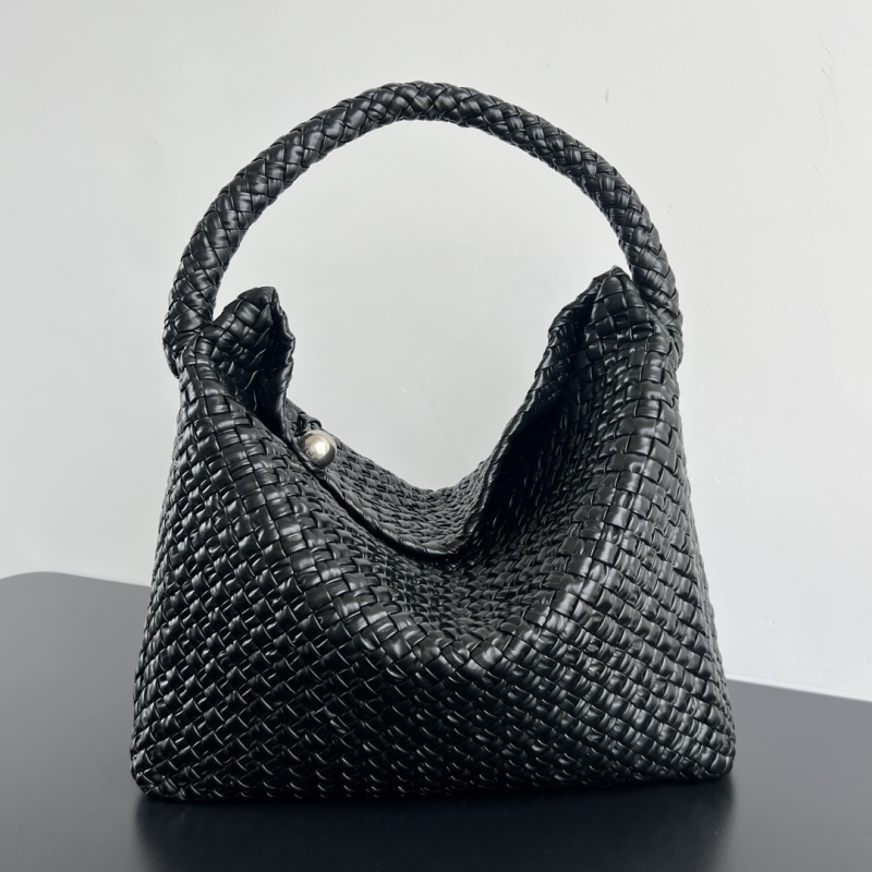 Плетеная сумка Bottega Veneta Tosca черный