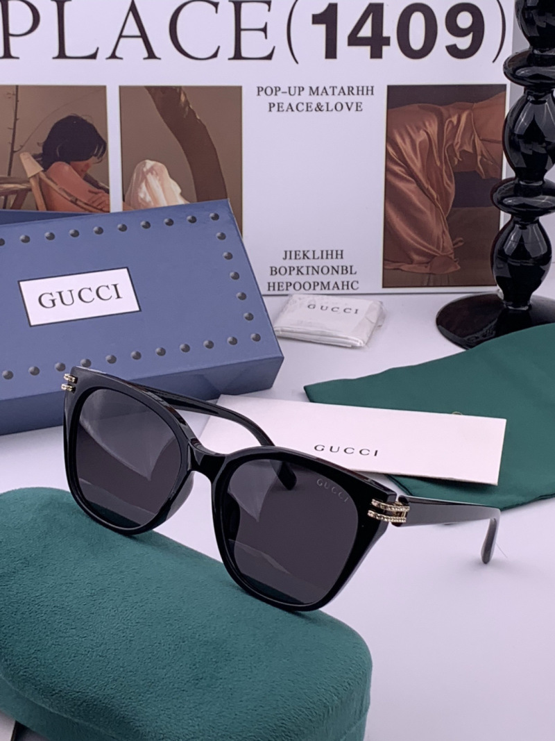 Солнцезащитные очки Gucci GG круглые, модель G6753