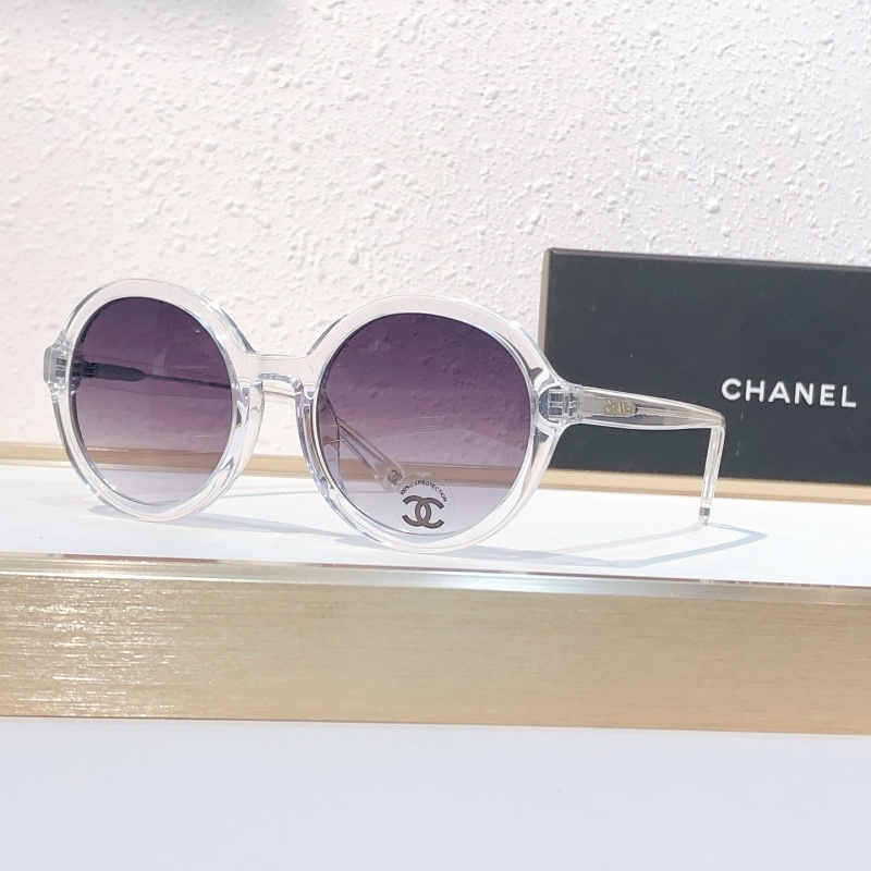 Солнцезащитные очки Chanel