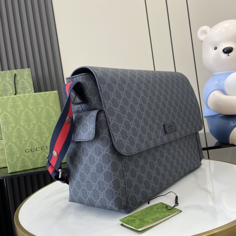 Портфель Gucci с монограммой