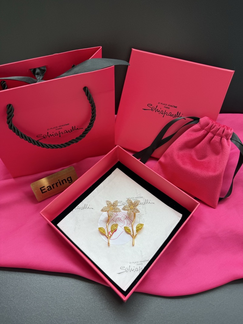Брошь в виде цветка с кристаллами Schiaparelli
