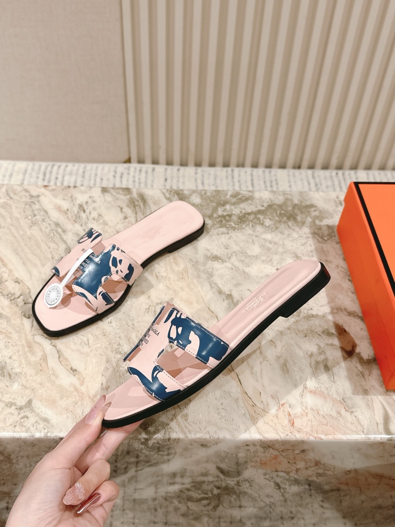 Женские сандалии в стиле Hermès с H-ремешком