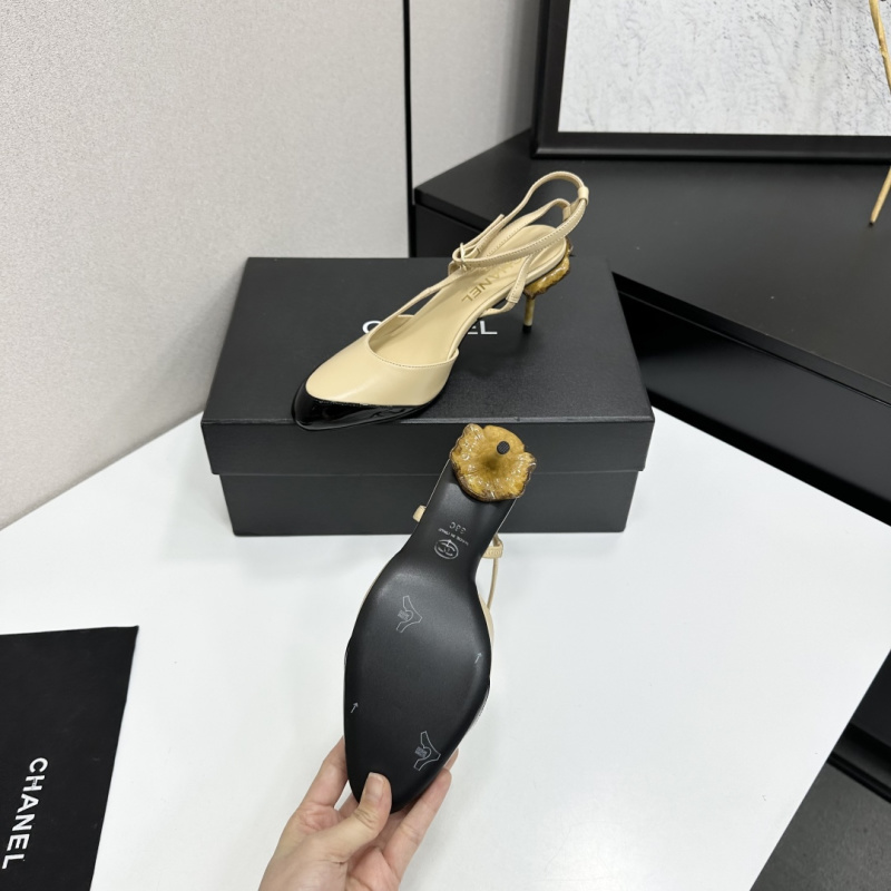 Женские туфли на шпильке с комбинированными материалами Chanel