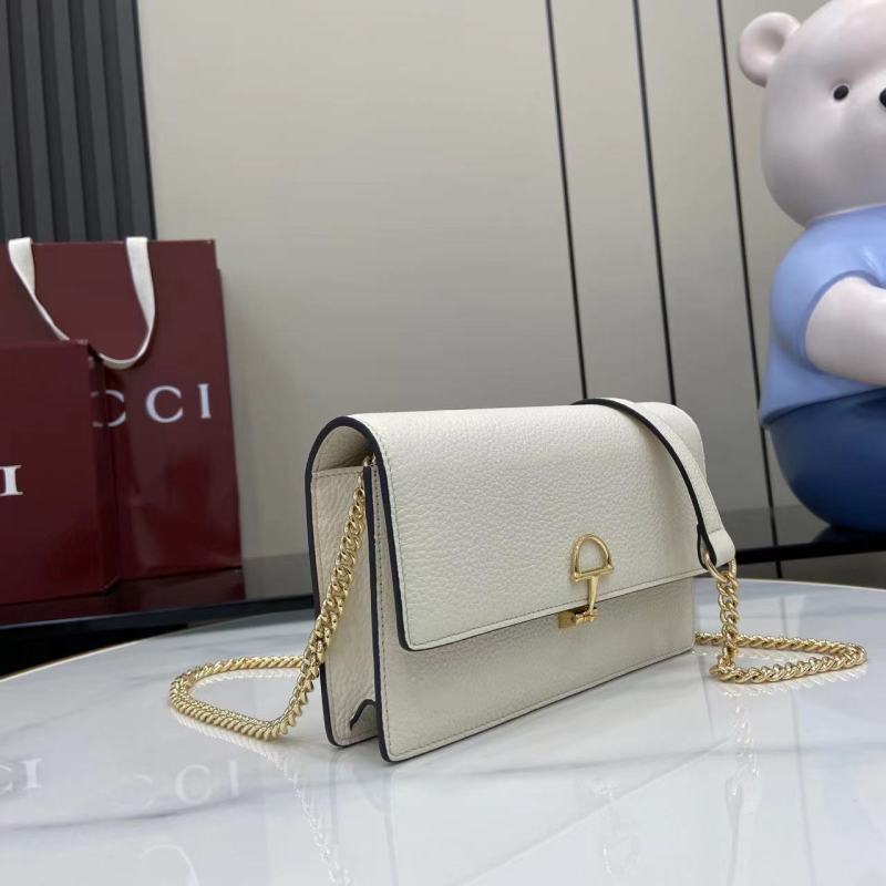 Сумка Gucci с цепочкой
