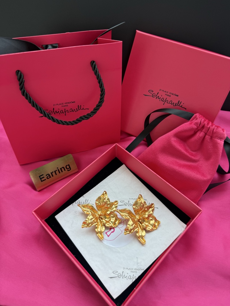 Серьги в виде цветка Schiaparelli
