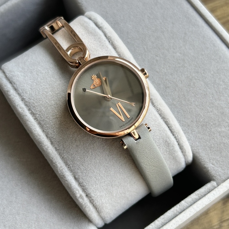Часы Vivienne Westwood