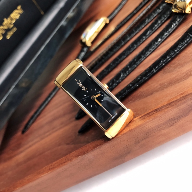Часы Saint Laurent